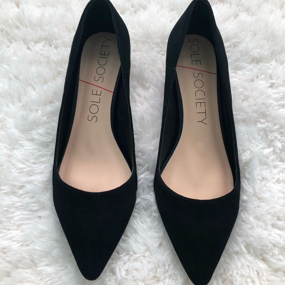 Sole Society Kitten heel pump shoe